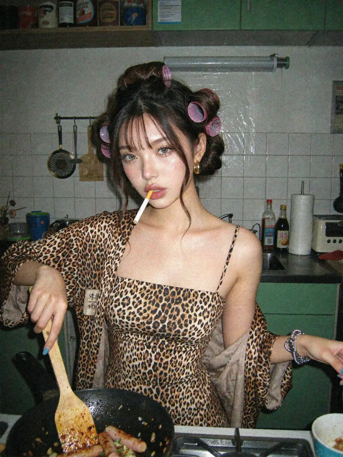 Higgsfield · @moonixx